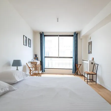 Veeve - Footsteps From Trocadero Apartamento