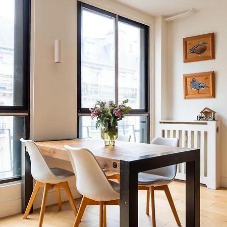 Veeve - Footsteps From Trocadero Apartment Paris