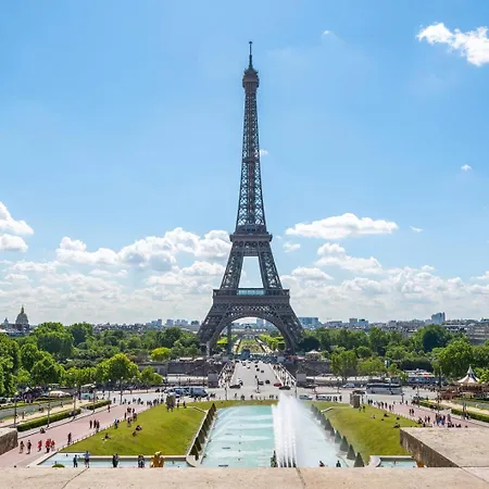 Veeve - Footsteps From Trocadero Apartment *